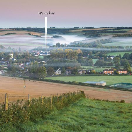 The Queen'S Head At Broad Chalke Hotel ภายนอก รูปภาพ