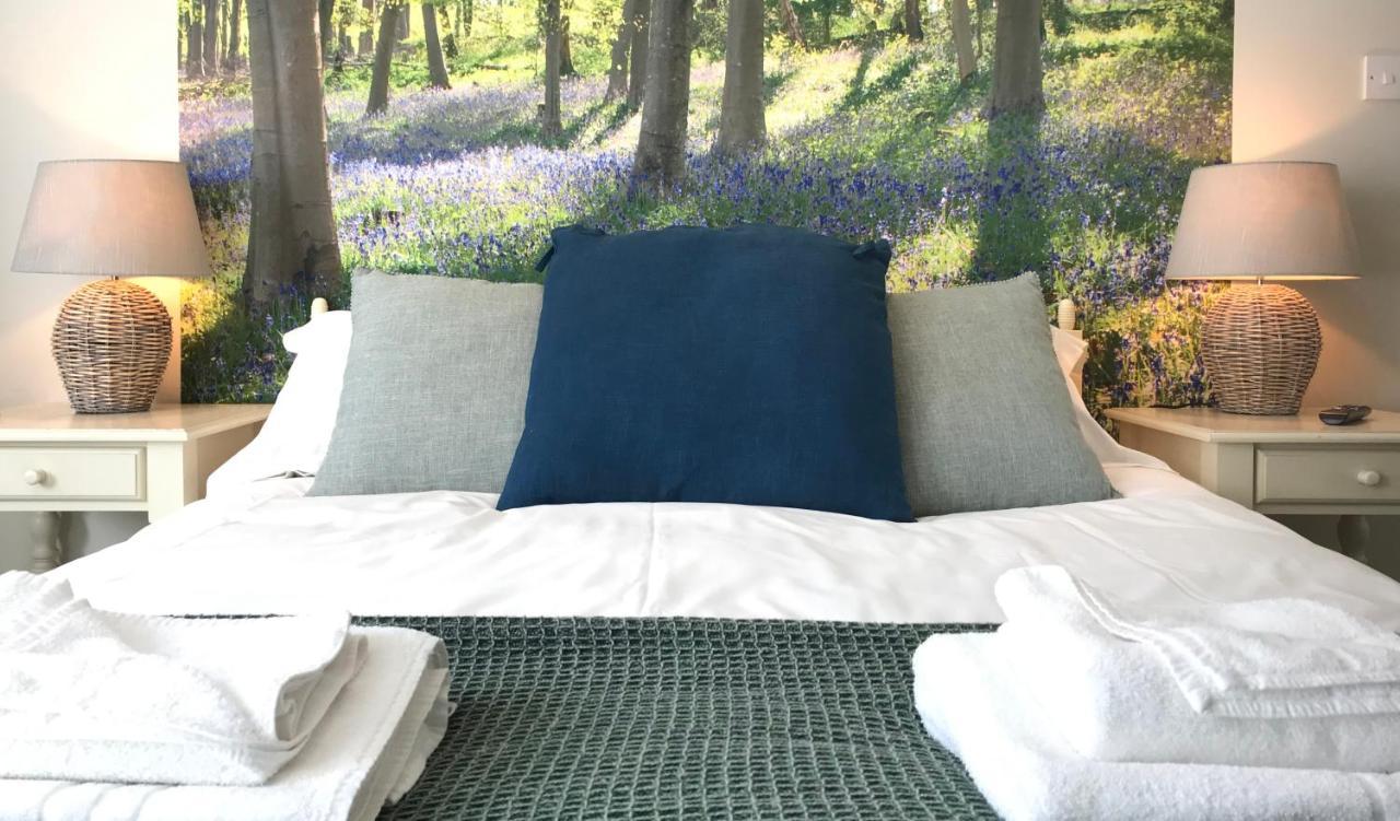 The Queen'S Head At Broad Chalke Hotel ภายนอก รูปภาพ