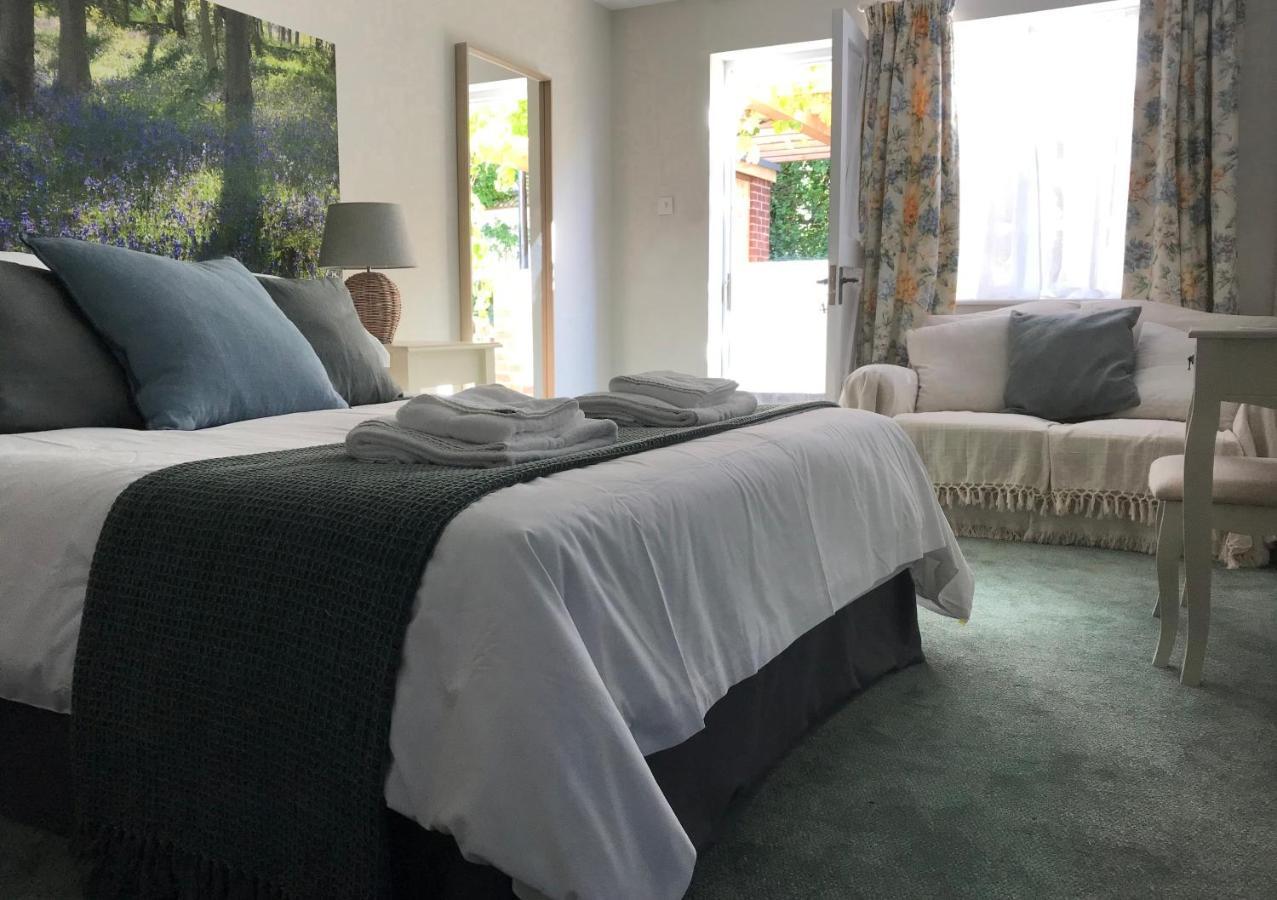The Queen'S Head At Broad Chalke Hotel ภายนอก รูปภาพ