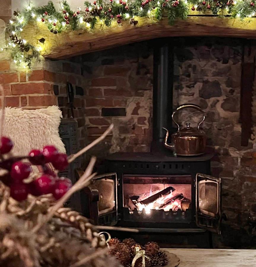The Queen'S Head At Broad Chalke Hotel ภายนอก รูปภาพ