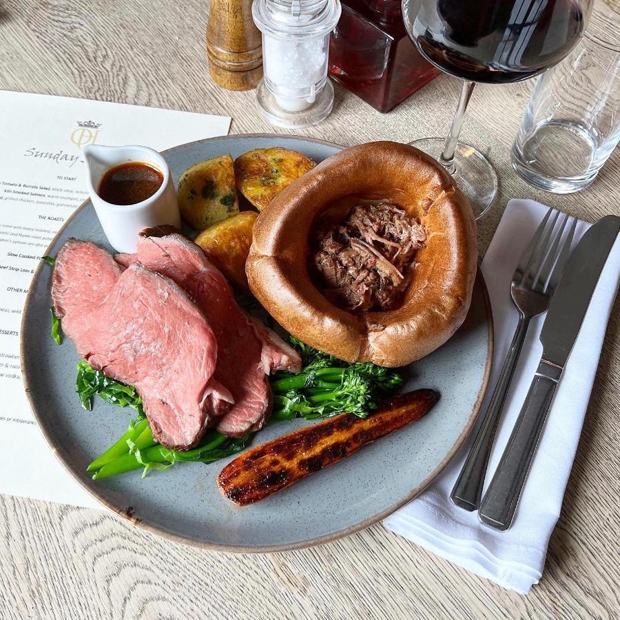 The Queen'S Head At Broad Chalke Hotel ภายนอก รูปภาพ